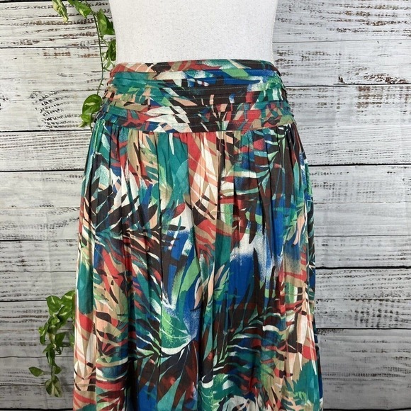 Studio West Apparel Skirt size Large Coral Green Floral Tropical Knee Hawaiian - Picture 4 of 13
